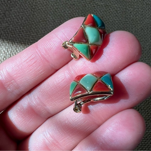 Lauren Conrad diamond chevron rust green pattern clip on earrings clippies gold - Picture 5 of 5